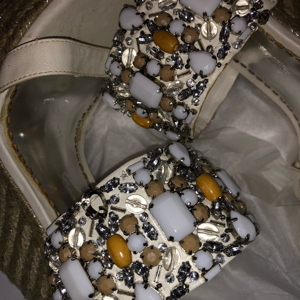 Shoes - Picture 2 of 4